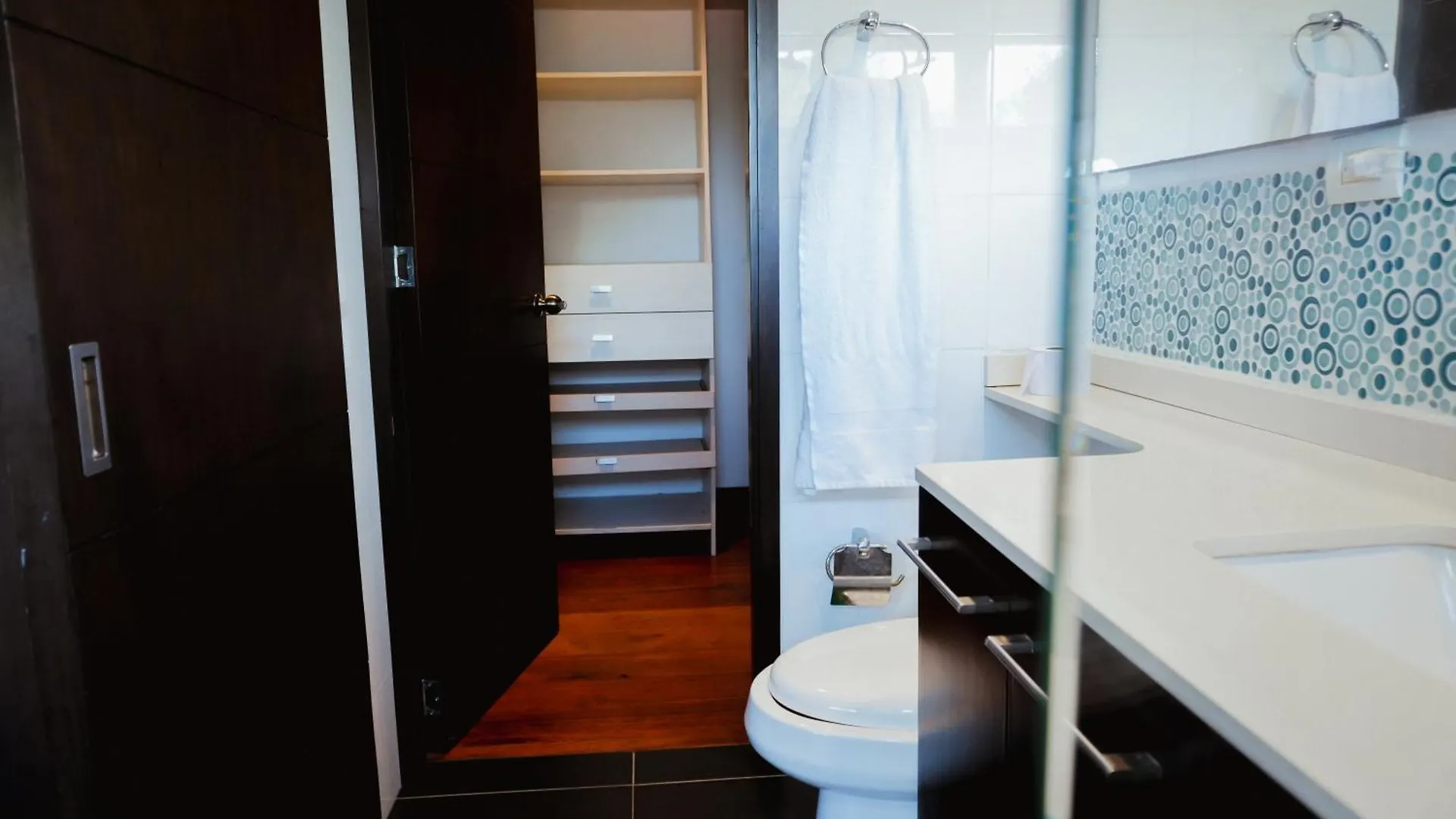 Guest house Villa Dolls Privada Con Piscina, Sauna Y Mucho Mas Rionegro